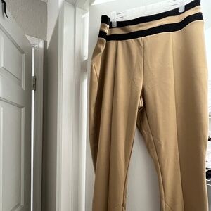 Never worn- Ny & Co Skinny Pants